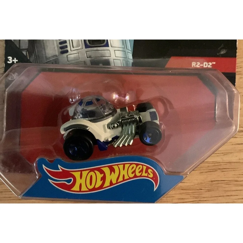 2014 Mattel Hot wheels Star Wars R2-D2‎ Car, NIP